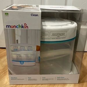 Munchkin Bottle Sterilizer